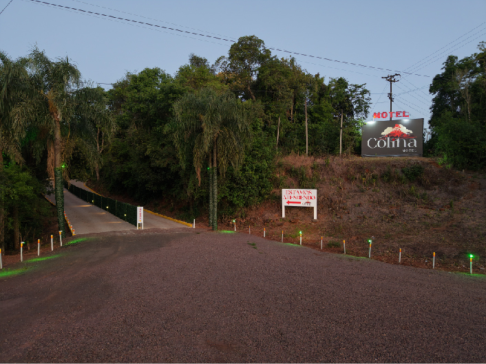 Entrada Motel Colina